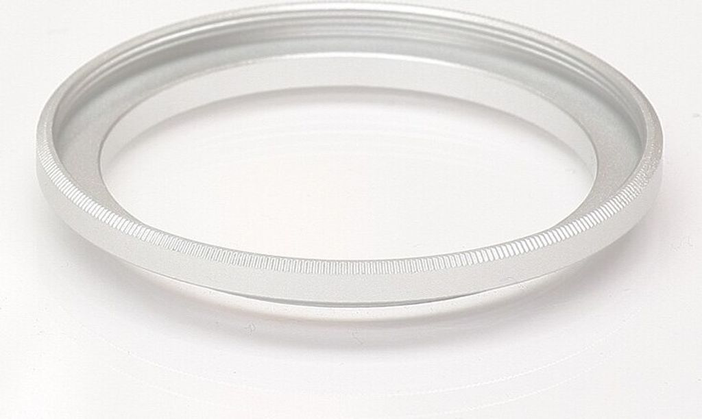 Adapterring 43mm - 52mm: 43mm Außengewinde und 52mm Innengewinde (Step Up Ring) - in silber