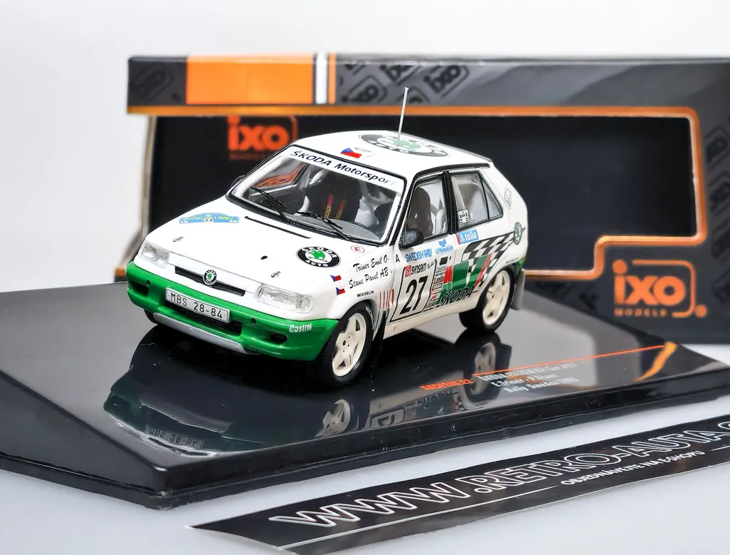 Voiture Miniature Škoda Felicia Kit Car IXO 1:43 Rallye Suède 1995 n°27