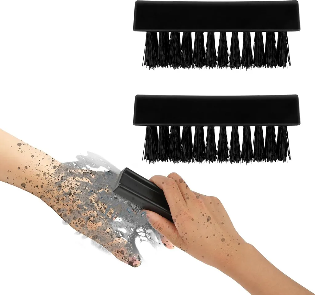Brosse de nettoyage ongles et mains noire avec fibres rigides de nylon
