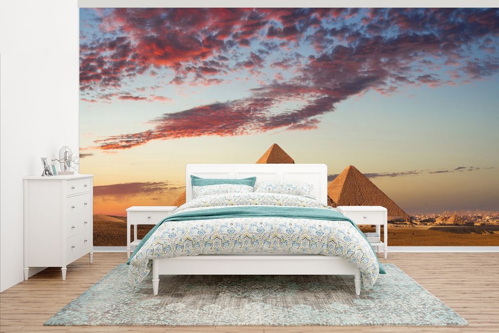 MuchoWow Fototapete für Wohnzimmer oder Schlafzimmer Wandtapete Vinyl Motivtapete Ein Sonnenuntergang bei den Pyramiden von Gizeh - 500x280 cm -...