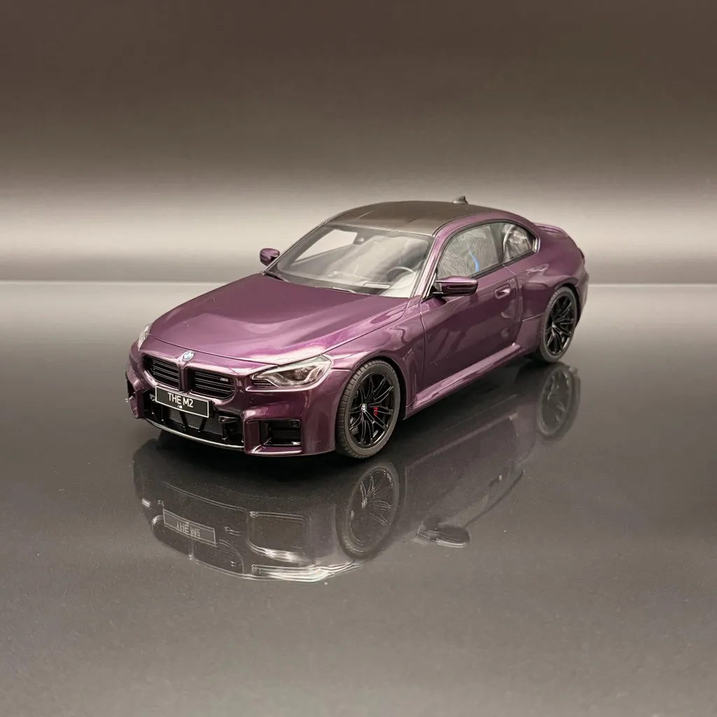 BMW M2 G87 Coupé 2023 GT Spirit 1:18 Twilight Purple - Miniatue de Luxe
