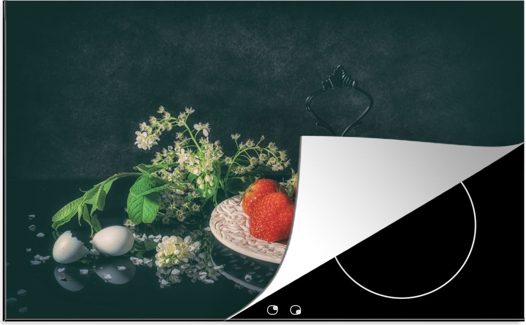 KitchenYeah Herdabdeckplatte Erdbeeren - Malerei - Stillleben - Blumen - Ei - Teller , 80x52cm, Küche Deko, Glaskeramikkochfeld Herdabdeckung, A...