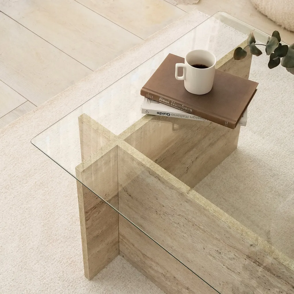 Table basse de salon moderne pour valoriser un espace de vie