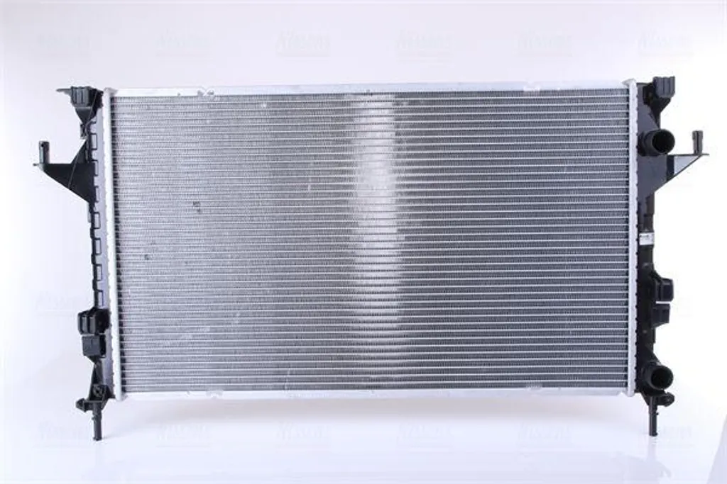 Réparer le refroidissement de votre Laguna avec le radiateur NISSENS 637666