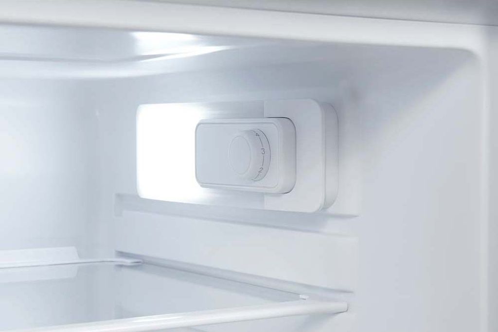 Lodówka EXQUISIT KS16-V-040E biała Zdjęcie produktu 11