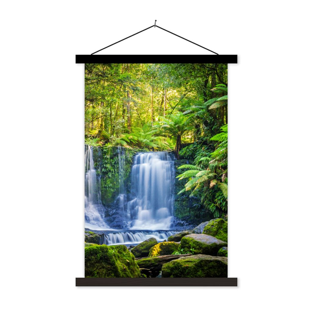 MuchoWow Textilposter Dschungel - Wasserfall - Australien - Pflanzen - Natur 60x90 cm mit schwarzem Rahmen - Poster Wohnzimmer