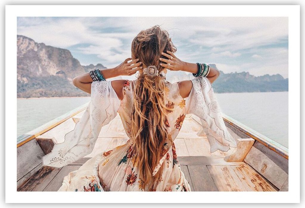 Poster - Poster ohne Rahmen - Frau Boot Rücken - 91,5x61 cm - Wand Bild - Wanddeko - Wandbilder - Kunstposter - Wandposter - Bilder - Kunstdruck -...