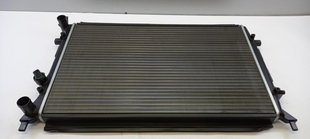 Original VW Beetle 5C Jetta VI Wasserkühler 5C0121251E