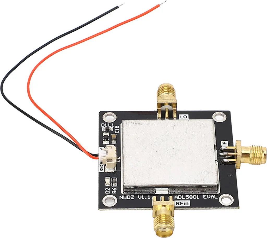 Mélangeur doublement équilibré actif 6GHz pour systèmes de télécommunication