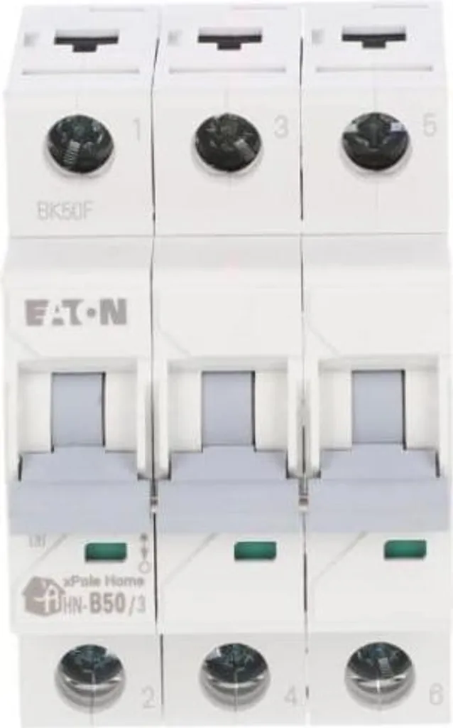 Évitez les Surcharges en Triphasé : Disjoncteur 50A Eaton HN-B50/3
