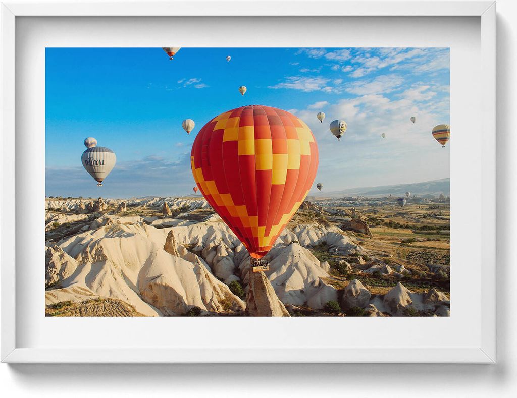 Fliegende Ballons– Wandbild mit Rahmen – Gerahmtes Bild – Wanddekoration – 70x50 cm – Schwarz Rahmen