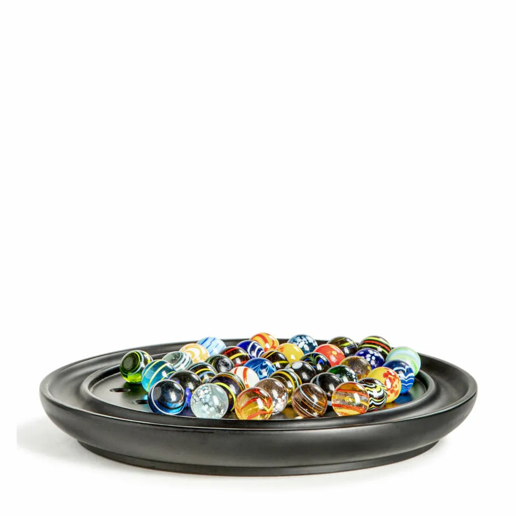 Jeu de société solitaire de table avec billes en verre et bois