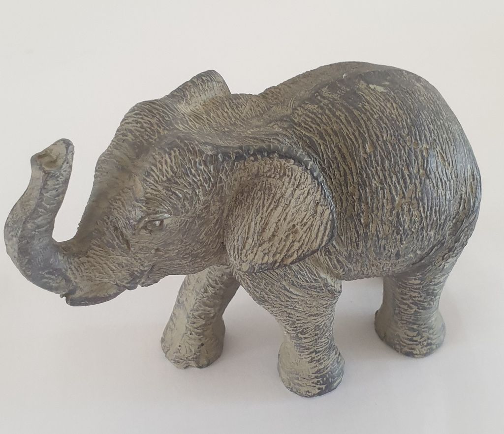 Gi6 grau beige Elefant Gilde Innenraum Dekoration Dekofigur Produktbild 