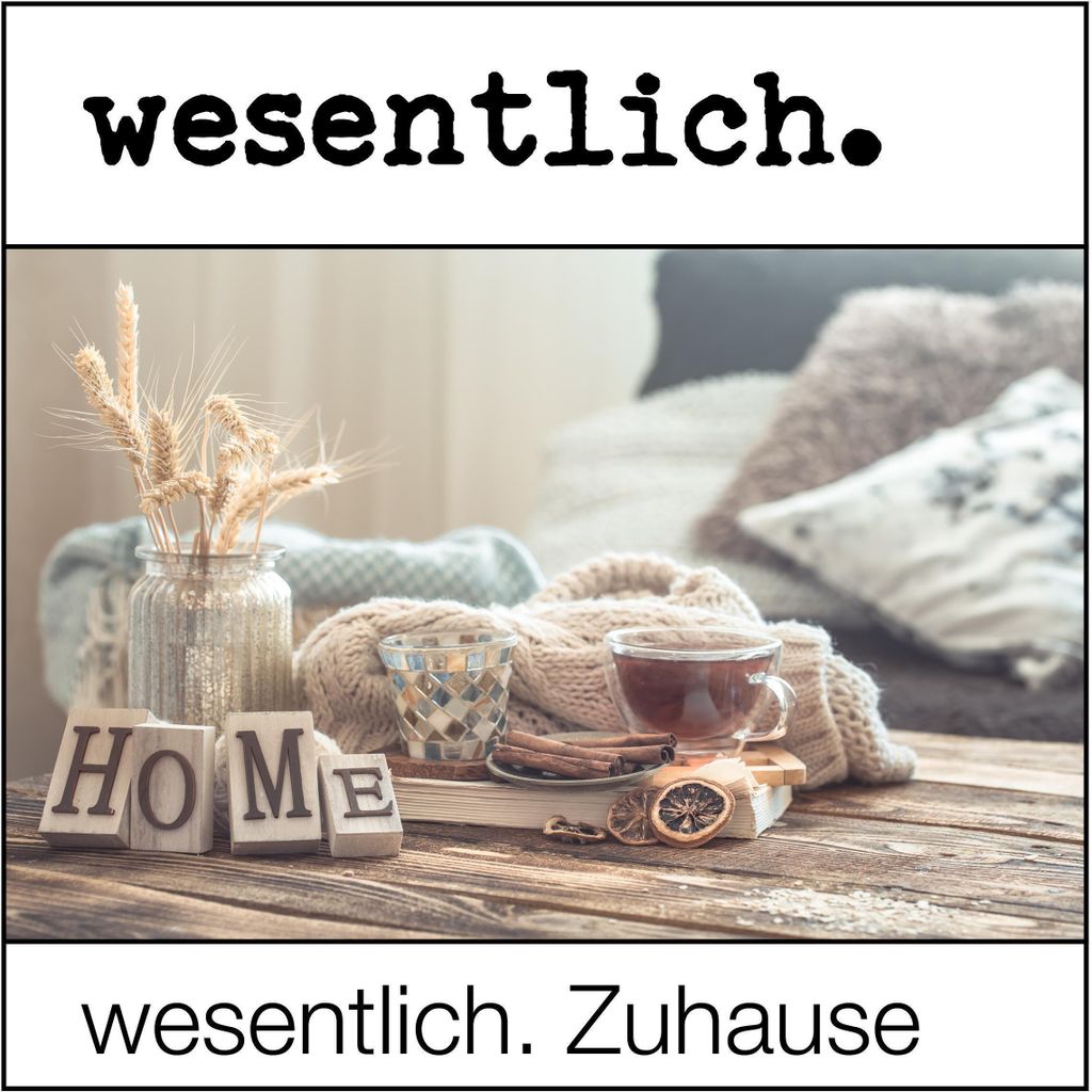 Reed Diffuser Raumduft Sandalwood (400ml) inkl. 7 Kapillarstäbchen - dekorativer Raumduft von wesentlich. in der Apothekerflasche von wesentlich.
