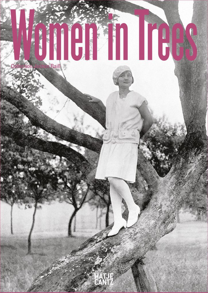Women in Trees: Vintage Photography, Nostalgic Black-and-White Images, and Timeless Stories from the 1920s to 1950s