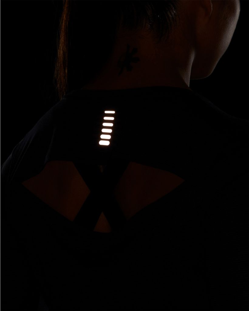 UNDER ARMOUR Streaker langarm Laufshirt Damen 001 - Obrázok produktu 7