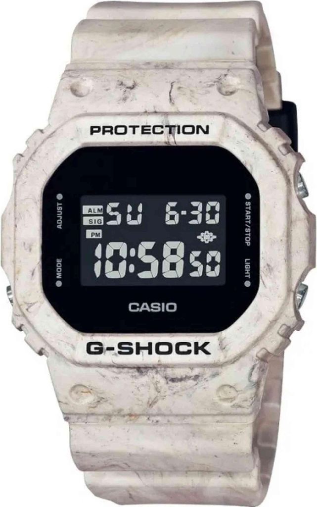 Casio Clock DW-5600WM-5ER in Black color size medium Obrázek produktu 
