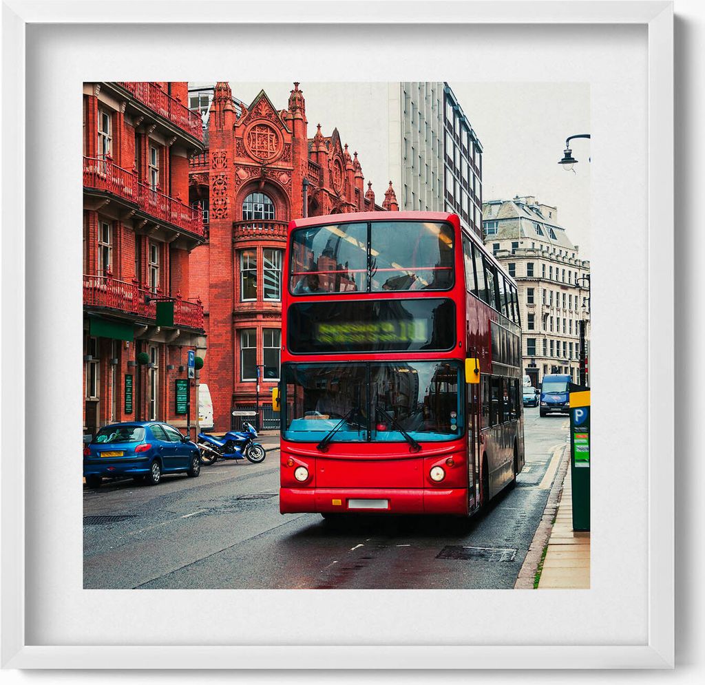 Bus in Birmingham Vereinigtes Königreich– Wandbild mit Rahmen – Gerahmtes Bild – Wanddekoration – 50x50 cm – Weiß Rahmen