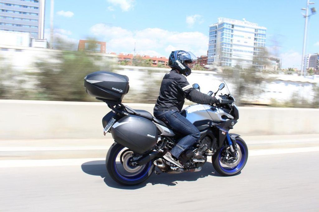 SHAD SH58X erweiterbarer Motorrad-Topcase Carbon-Look Produktbild 