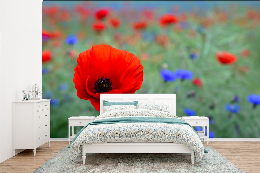 MuchoWow Fototapete für Wohnzimmer oder Schlafzimmer Wandtapete Vinyl Motivtapete Lila und rote Mohnblumen auf einer Wiese - 385x240 cm - Schlaf...