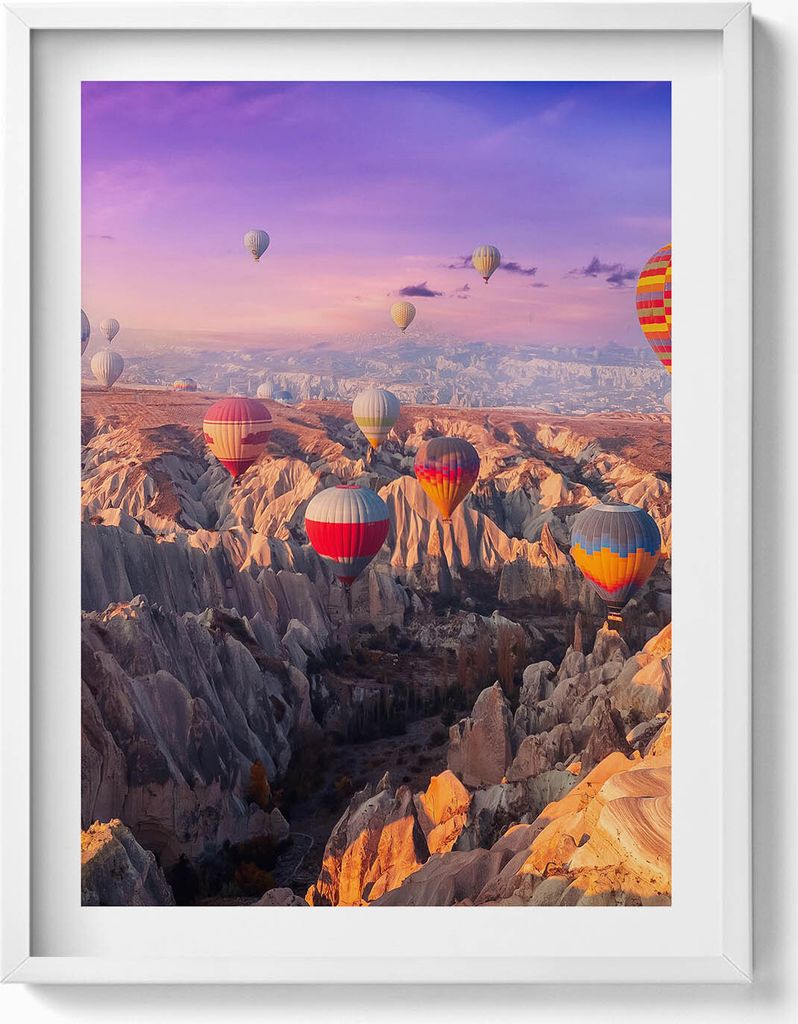 Ballons fliegen über eine Schlucht– Wandbild mit Rahmen – Gerahmtes Bild – Wanddekoration – 60x80 cm – Weiß Rahmen