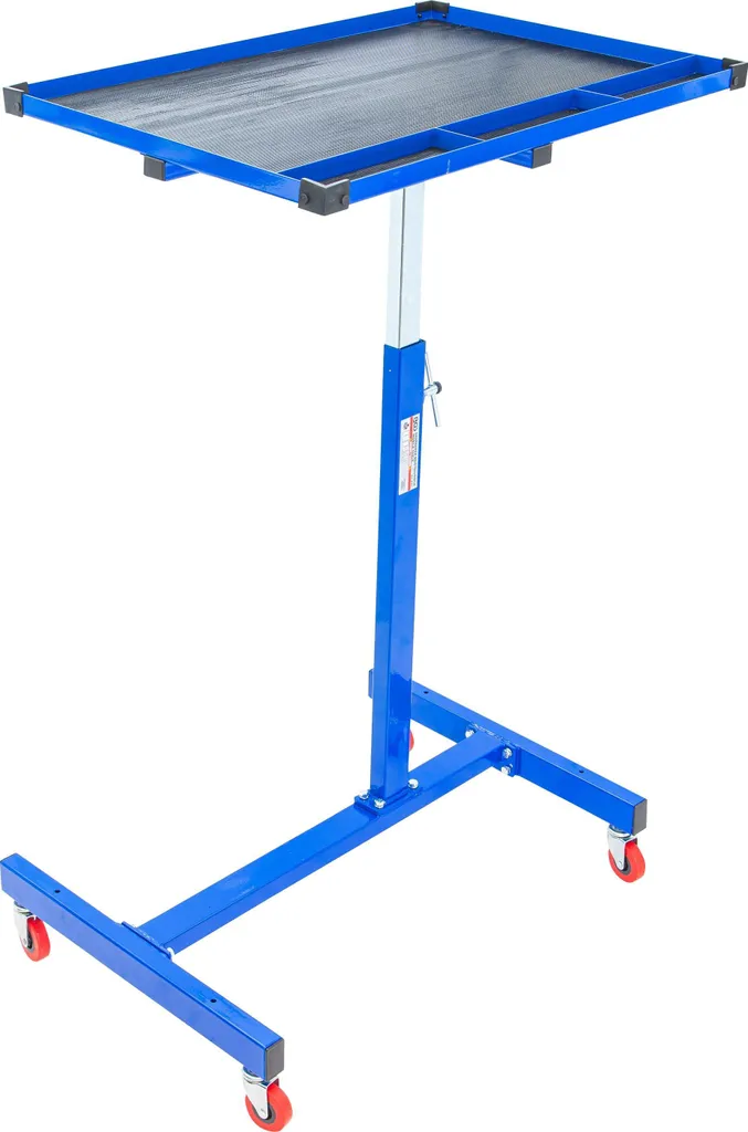 Table d'appoint mobile pour gagner de l'espace dans les petits salons - 2