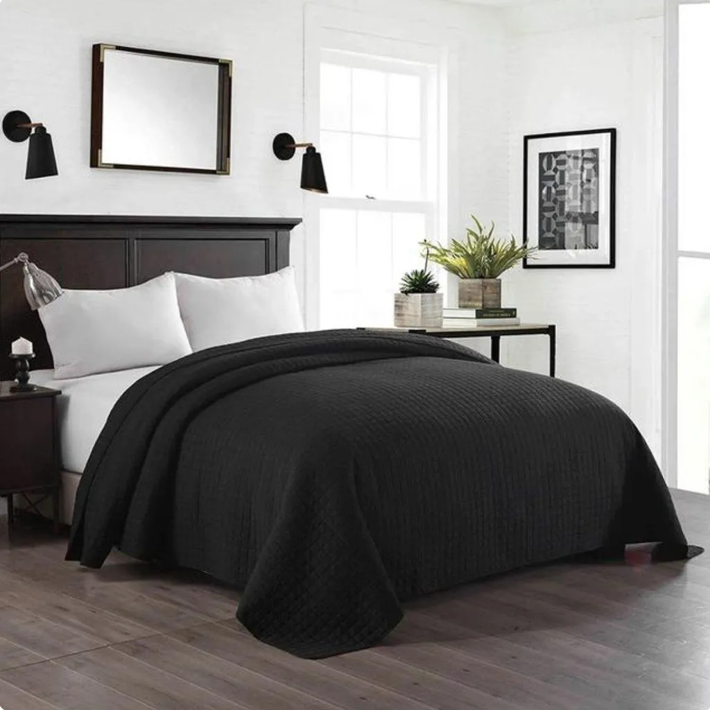 Copriletto Happyment Nero 220x240 cm - Resistente e Antimacchia