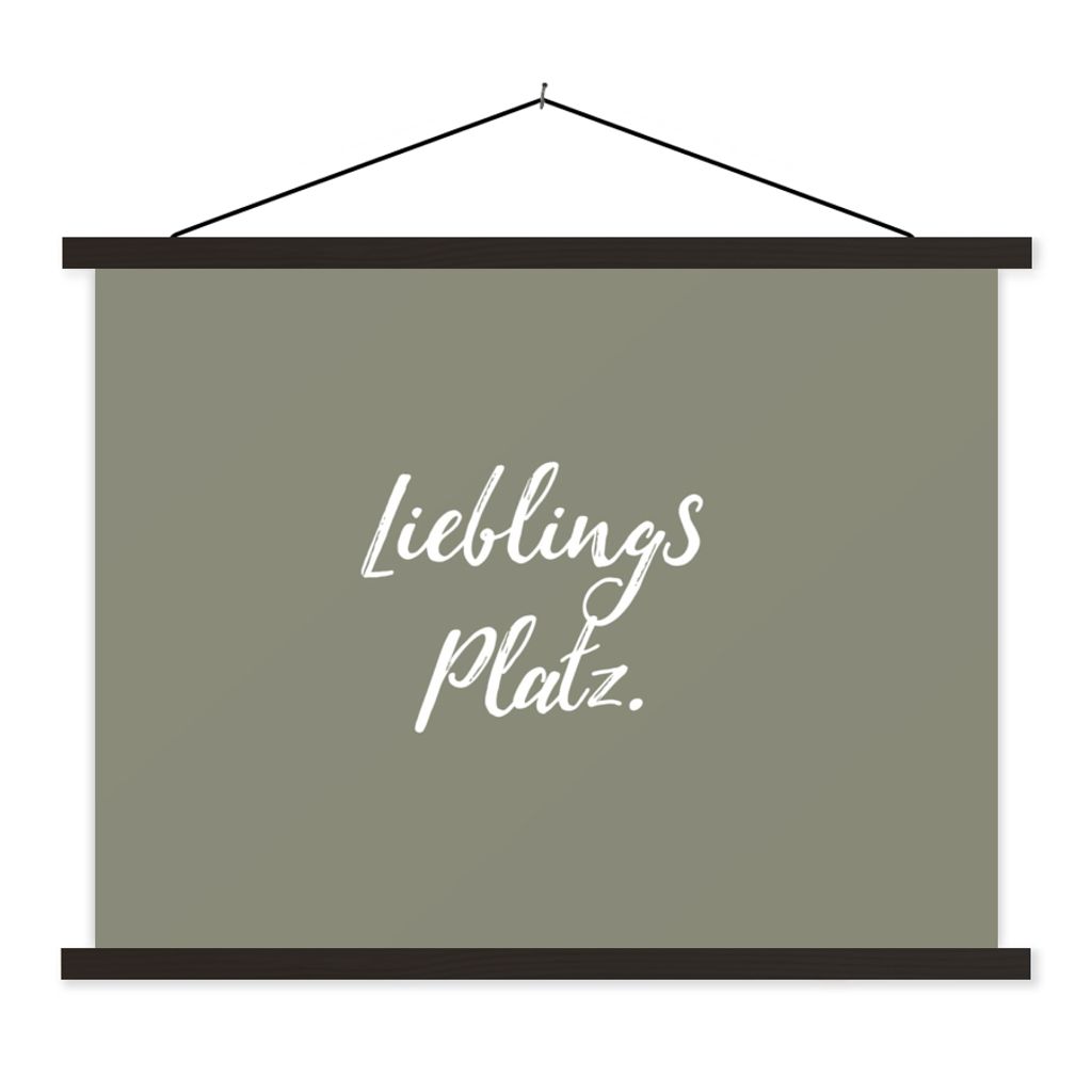 MuchoWow Textilposter Sprueken - Zitate - Lieblings Platz 120x90 cm mit schwarzem Rahmen - Aufhänger für Poster