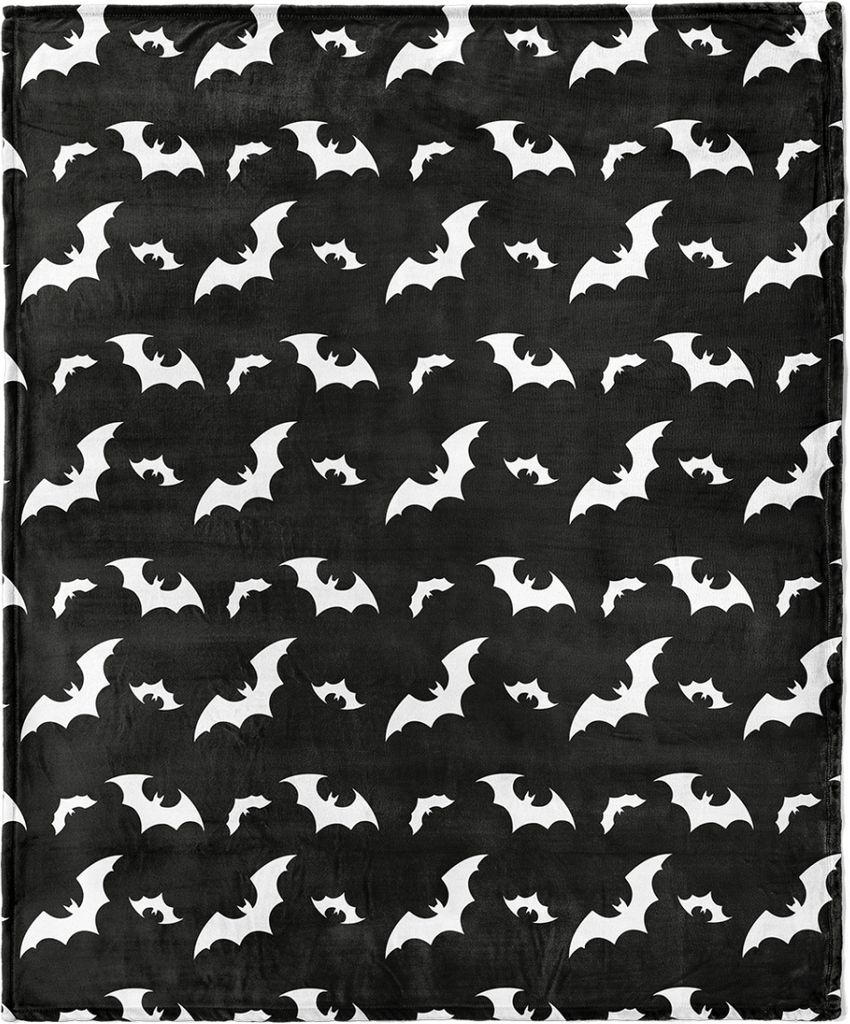 Schwarze XL Kuscheldecke mit Fledermäusen 152x178cm Produktbild 