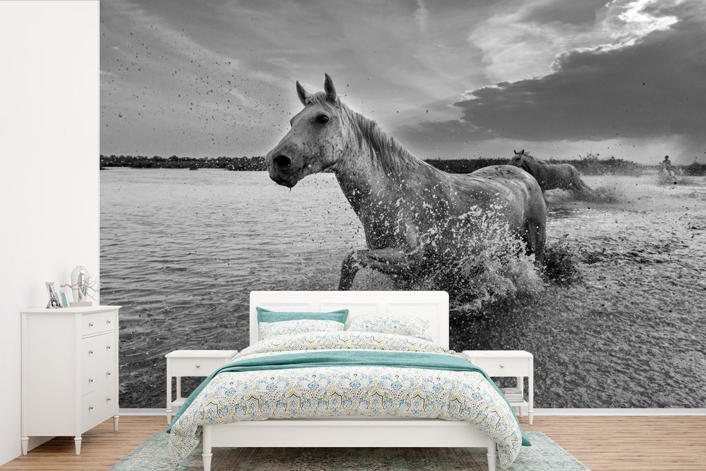 MuchoWow Fototapete für Wohnzimmer oder Schlafzimmer Wandtapete Vinyl Motivtapete Pferd - Wasser - Tropfen - 600x400 cm - Vinyltapeten