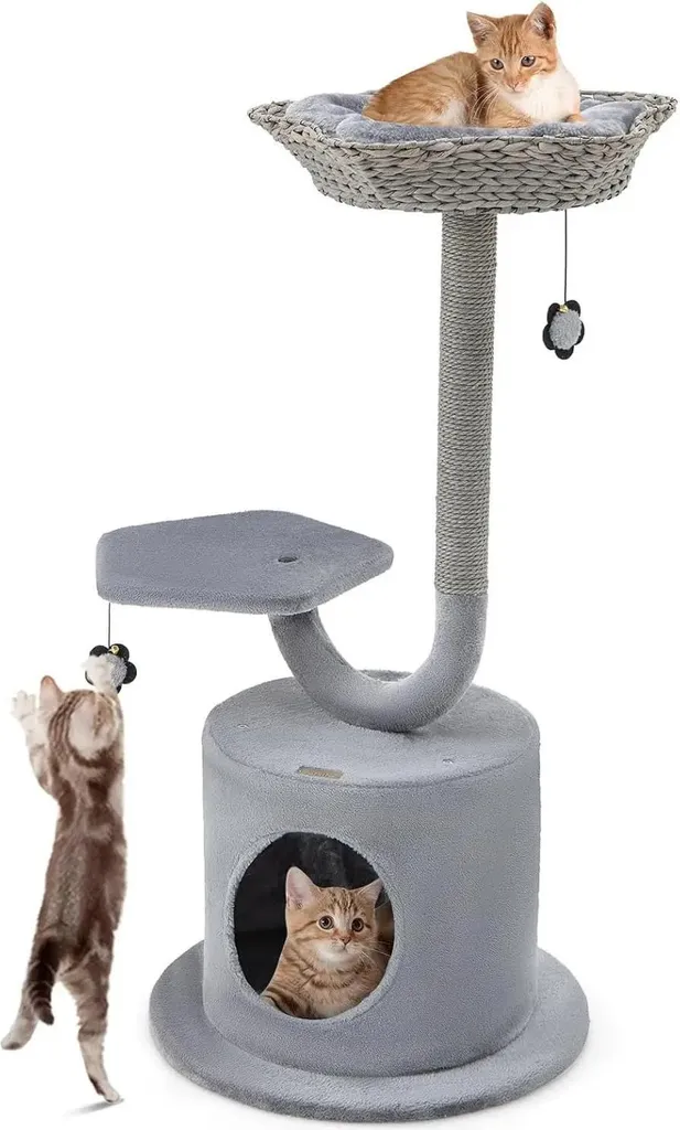 Arbre à chat multi-niveaux pour grands chats avec griffoirs intégrés