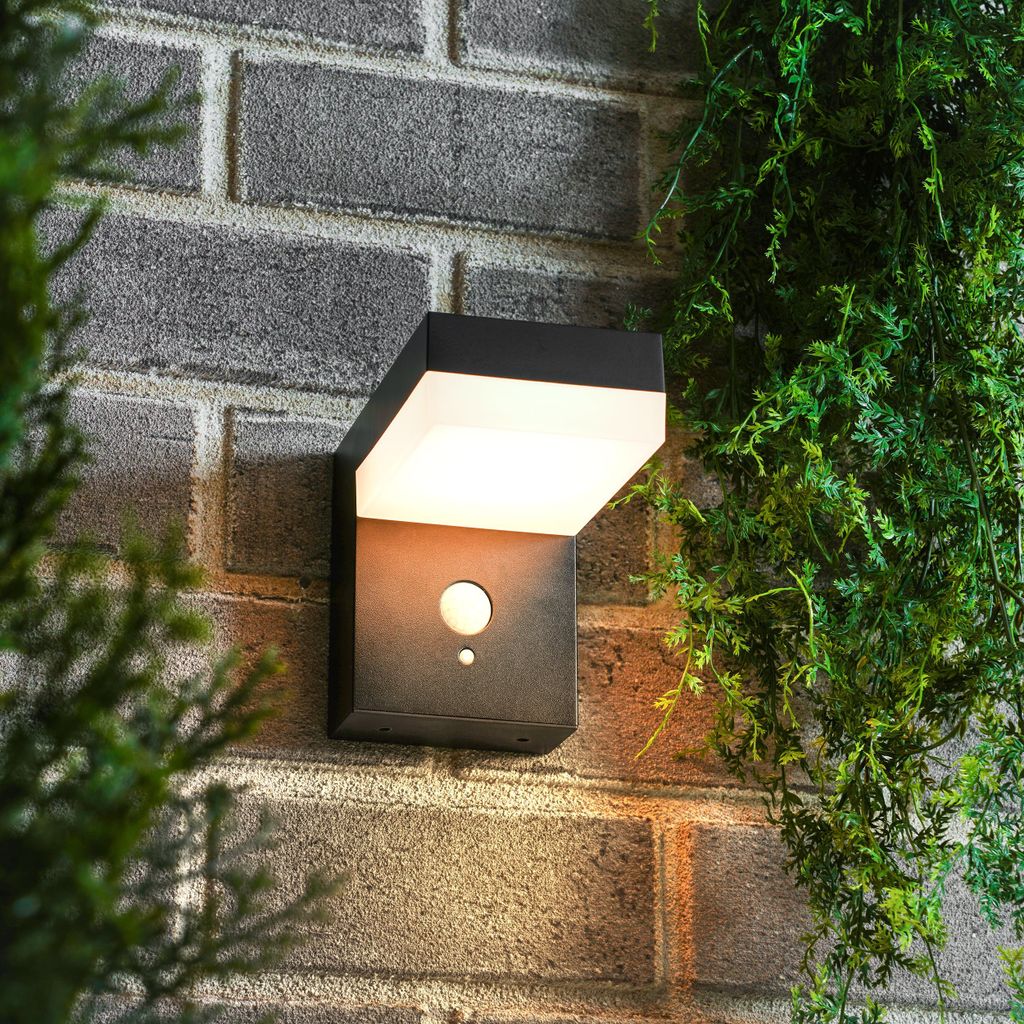 esotec Solar Wandleuchte für außen Nala | PIR LIFEPO4-Akku Produktbild 