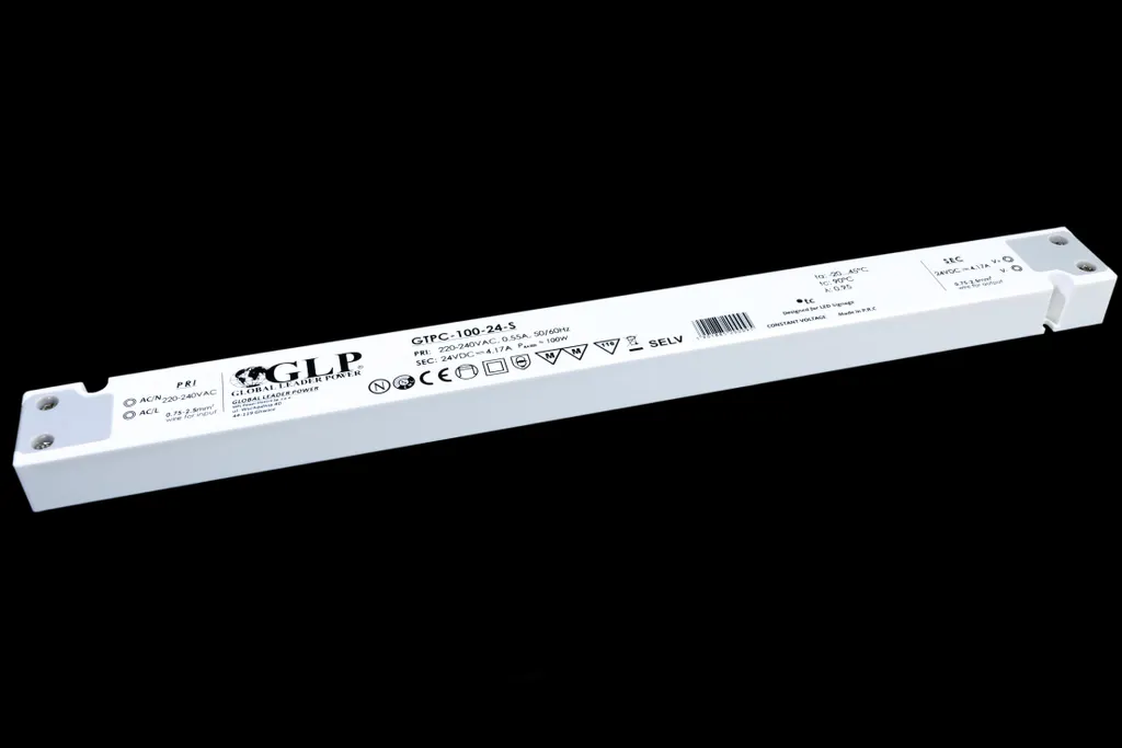 Alimentation 12V 8,34A GLP boîtier mince plastique protection CV