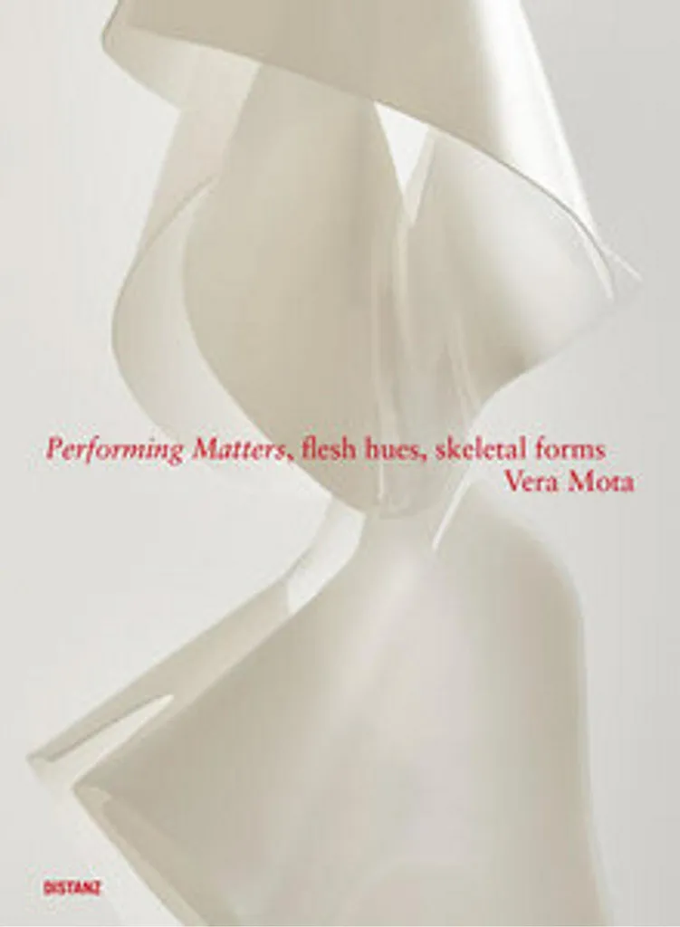 Performing Matters Maquillage Teintes de Chair et Formes Squelettiques