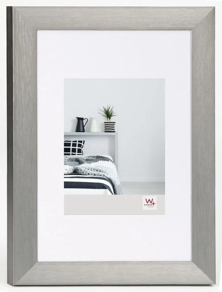 Cadre photo A4 argent en métal brossé pour décoration murale chic