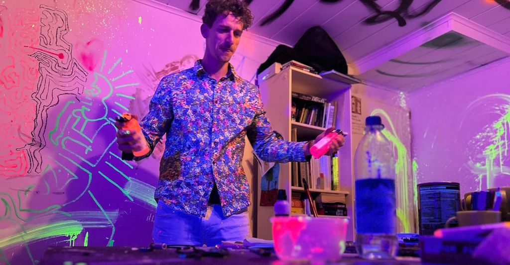 mydays Neon Art München; Erlebnis verschenken oder selbst erleben; Gutschein für 1 Person(en)