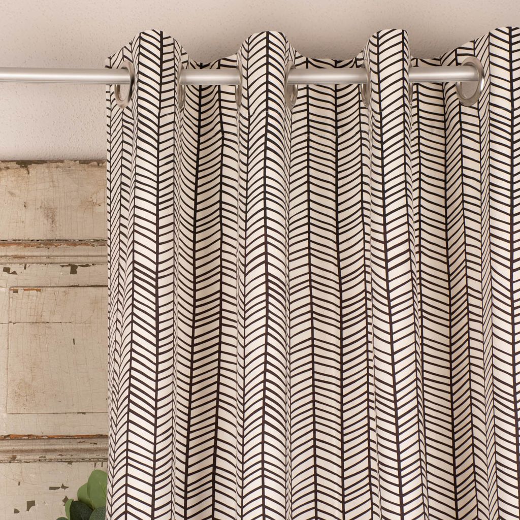 SCHÖNER LEBEN. Vorhang Fischgrätmuster abstrakt weiß schwarz 245cm Aufhängung Ösen