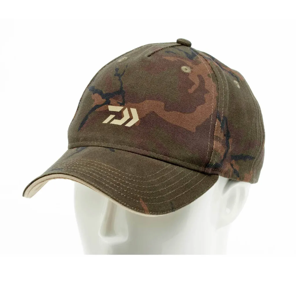 Acquista Daiwa Carp Camo Peaked Cap - Cappellino Mimetico Pesca