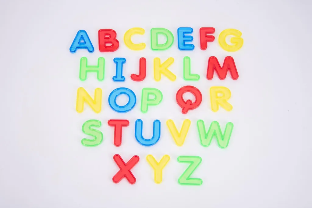 Lettres transparentes alphabet incassables pour enfants curieux