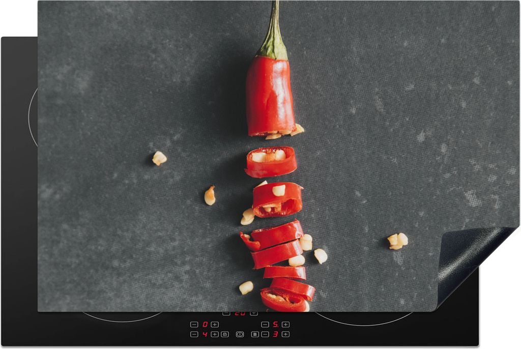 KitchenYeah Herdabdeckplatte Chili in Scheiben geschnitten , 81x52cm, Küche Deko, Glaskeramikfeld Herdabdeckung, Abdeckplatte fùr Kochfeld