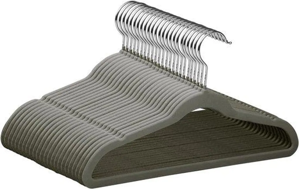 Stop aux vêtements qui glissent : 32 cintres enfants gris compacts