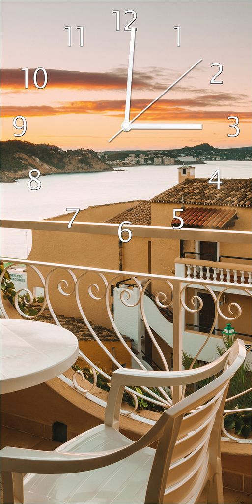 Wallario Design Wanduhr Sommer in Spanien - Ausblick von einer schönen Terrasse auf das Meer aus Echtglas, Größe 30 x 60 cm