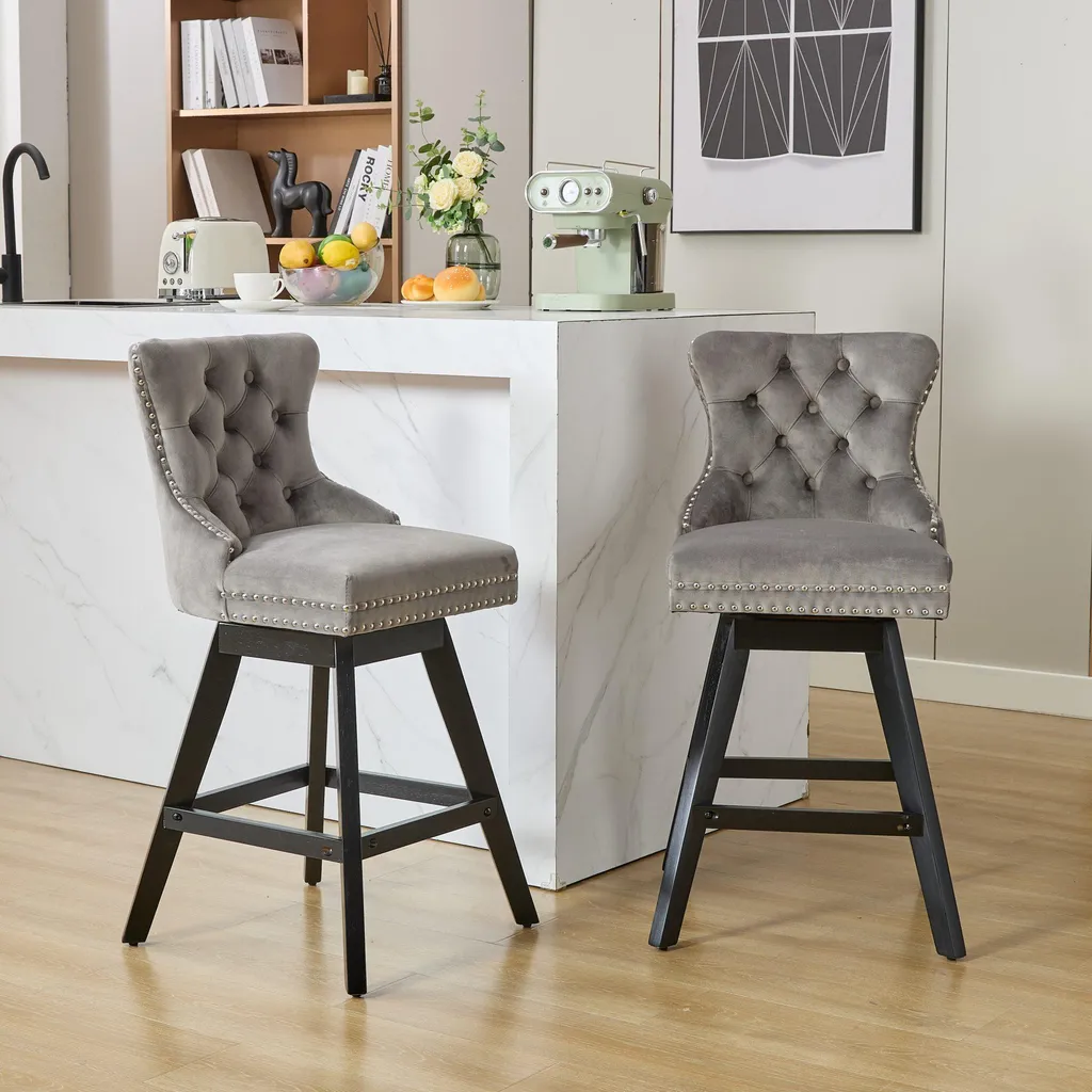 Tabourets de bar gris en velours capitonné avec rivets chromés - Set 2x