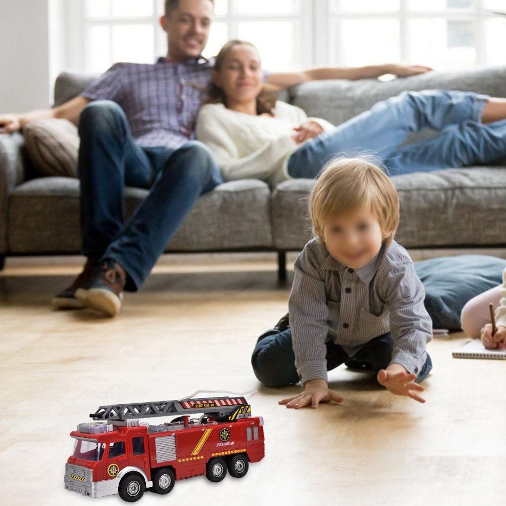 Elektrisches Sprühwasser-Feuerwehrauto, praktisches, robustes LKW-Spielzeug, tragbar für die Simulation von Geburtstags-, Weihnachts- und Weihnac...