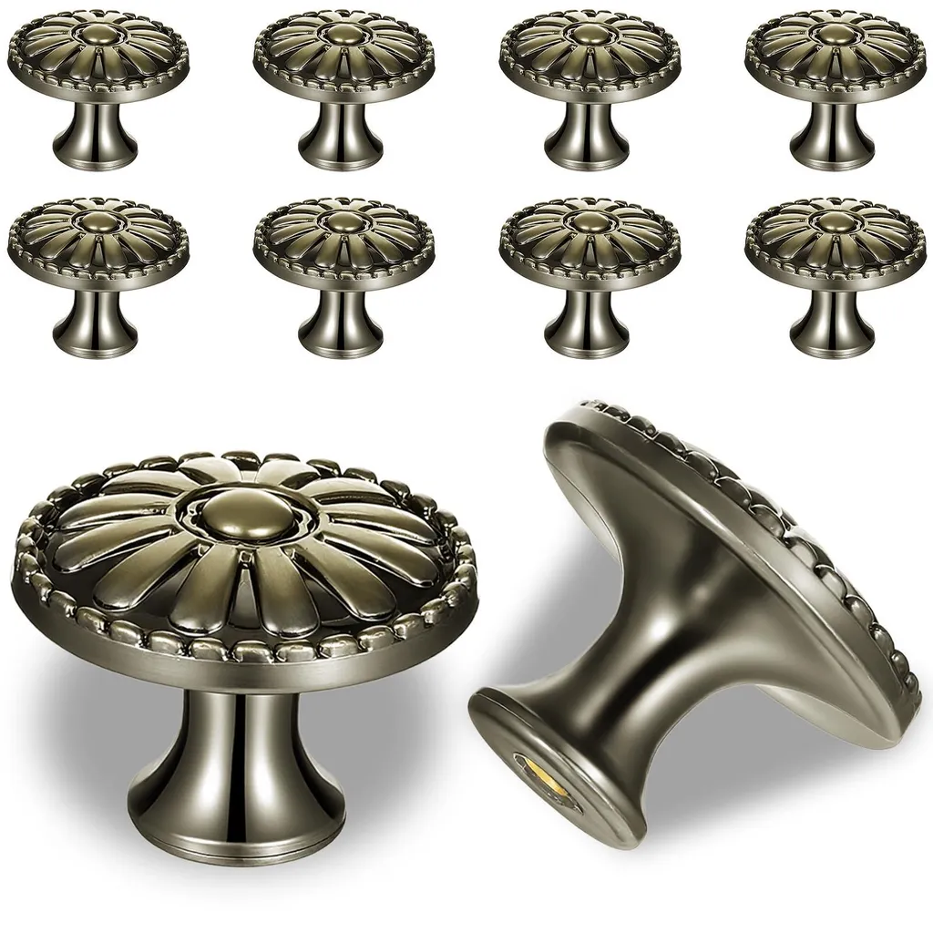 Boutons de commode anciens pour relooking et rénovation de buffet