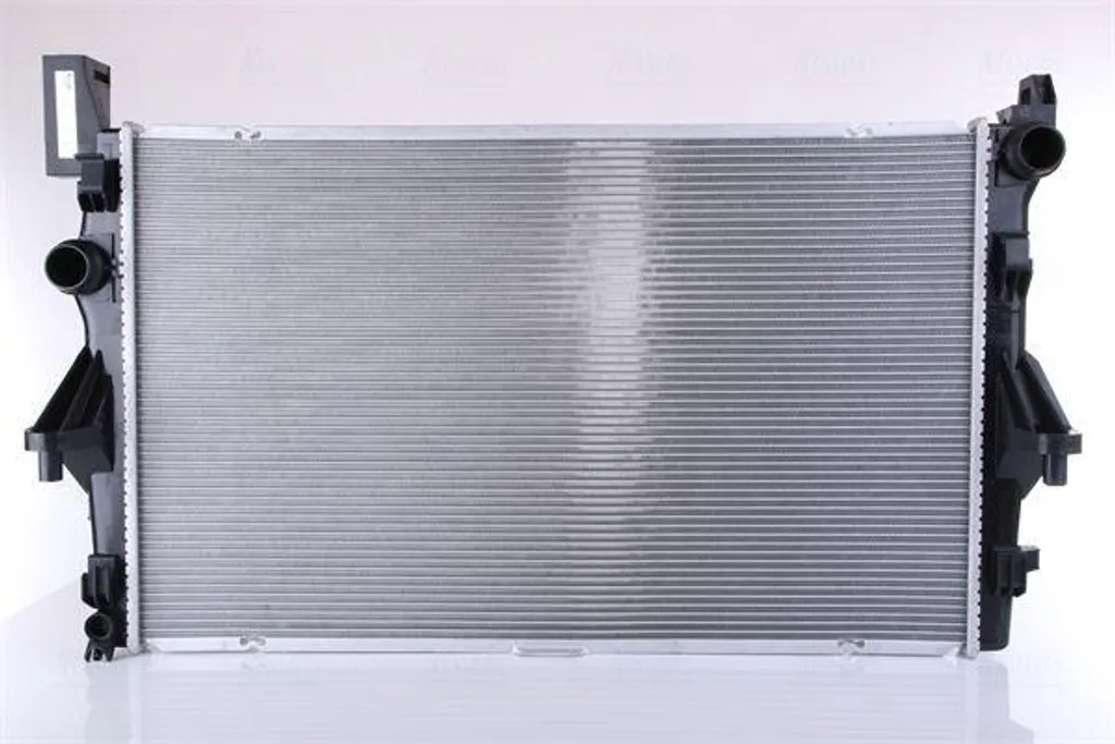 Radiateur moteur en aluminium brasé Nissens 606021 pour Vito OE