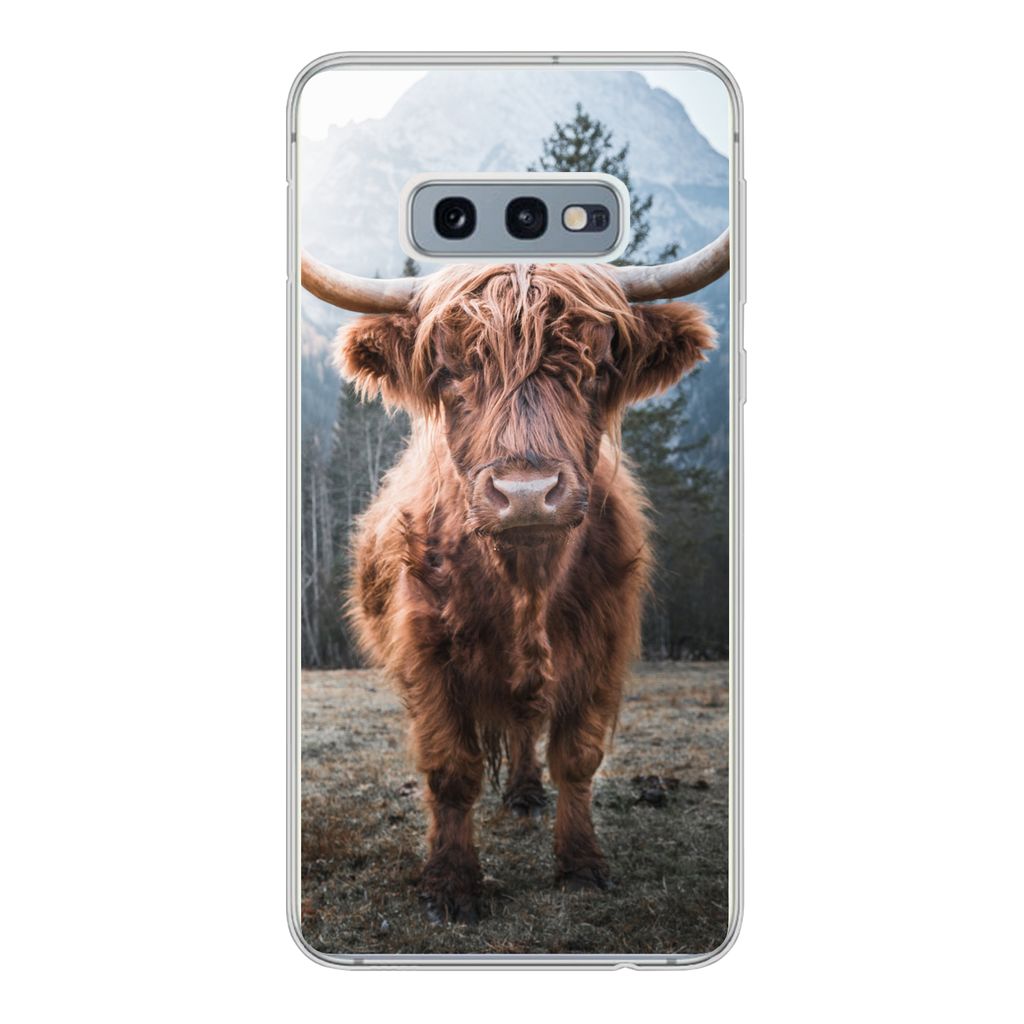 MuchoWow Handyhülle Schutzhülle Hülle für Samsung Galaxy S10e Schottischer Hochländer - Kuh - Tiere - Berg - Natur Silikon Softcase Handy H...
