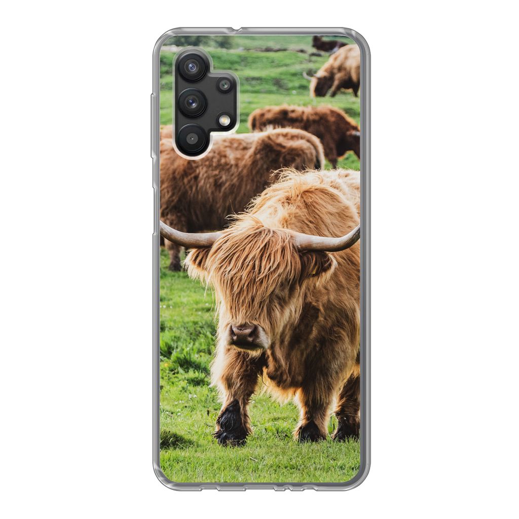 MuchoWow Handyhülle Schutzhülle Hülle für Samsung Galaxy A32 5G Schottische Highlander - Tiere - Gras Silikon Softcase Handy Hülle - Softcase