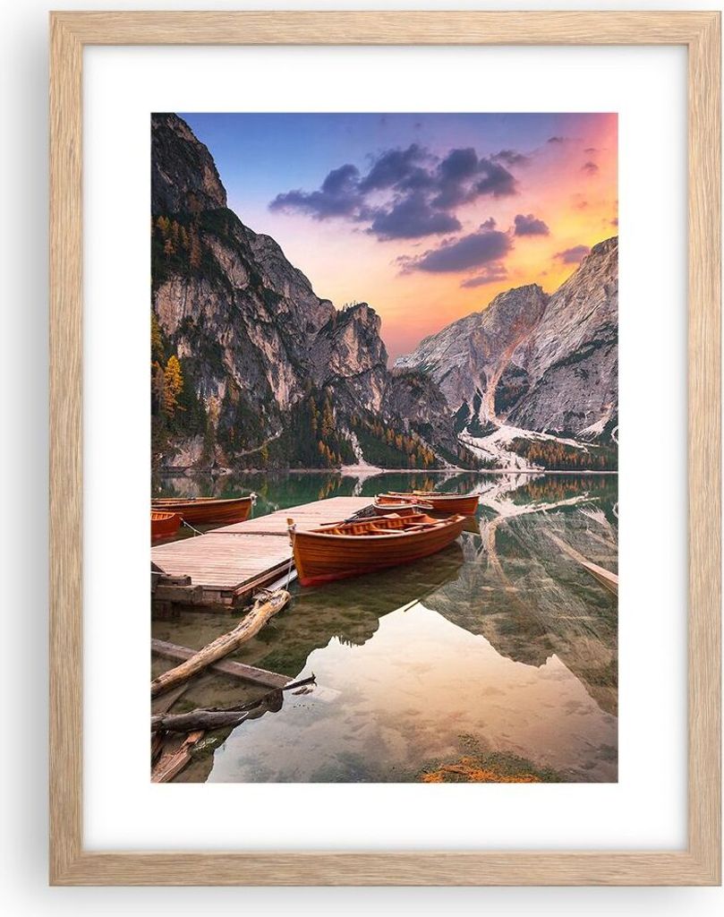Gerahmtes Poster - Rahmen in heller Eiche - Boote Berge See - 30x40 cm - Wand Bild - Wanddeko - Wandbilder - Kunstposter - Wandposter - Bilderrahme...