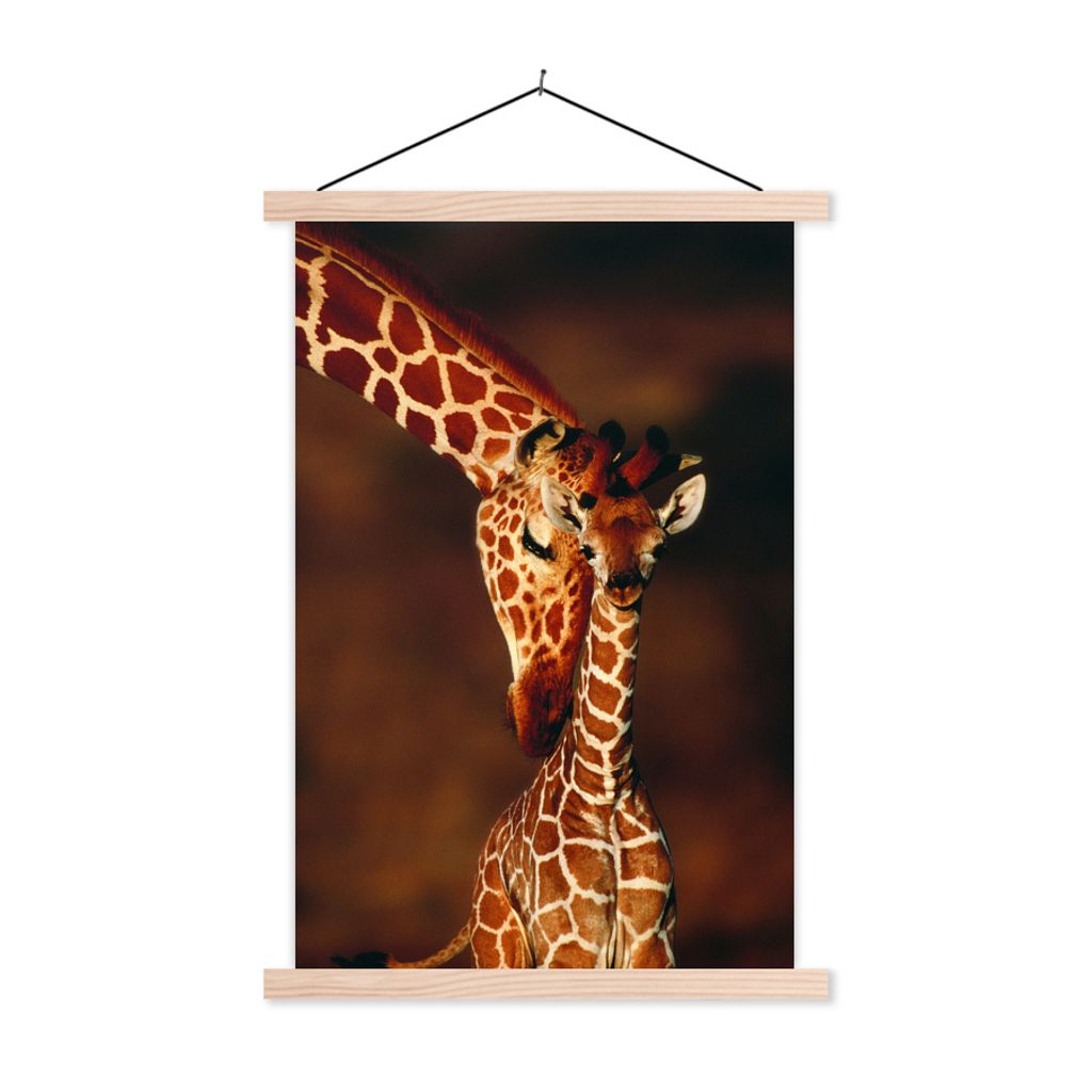 MuchoWow Textilposter Giraffe - Kalb - Porträt 40x60 cm mit holzfarbenen Rahmen - Poster